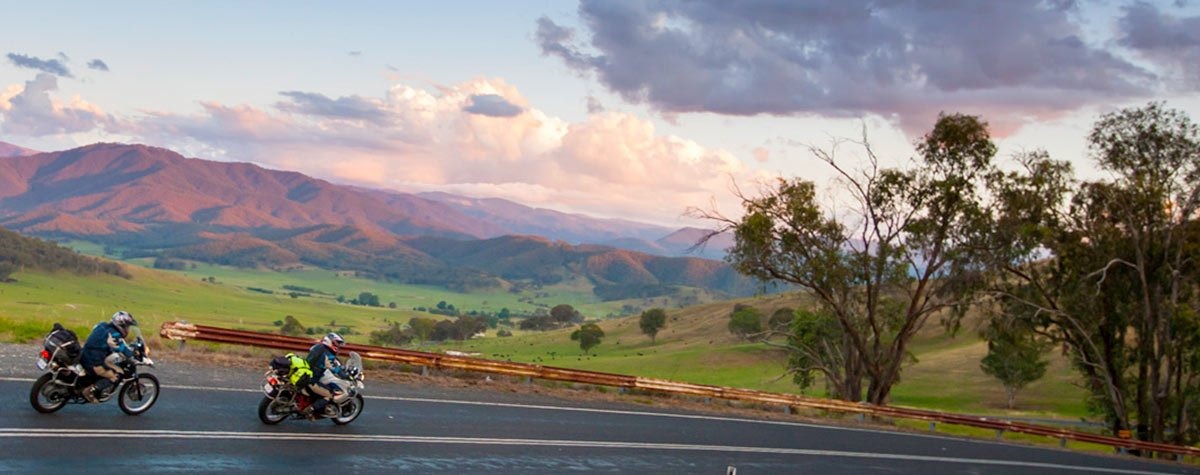 2 riders evening hills