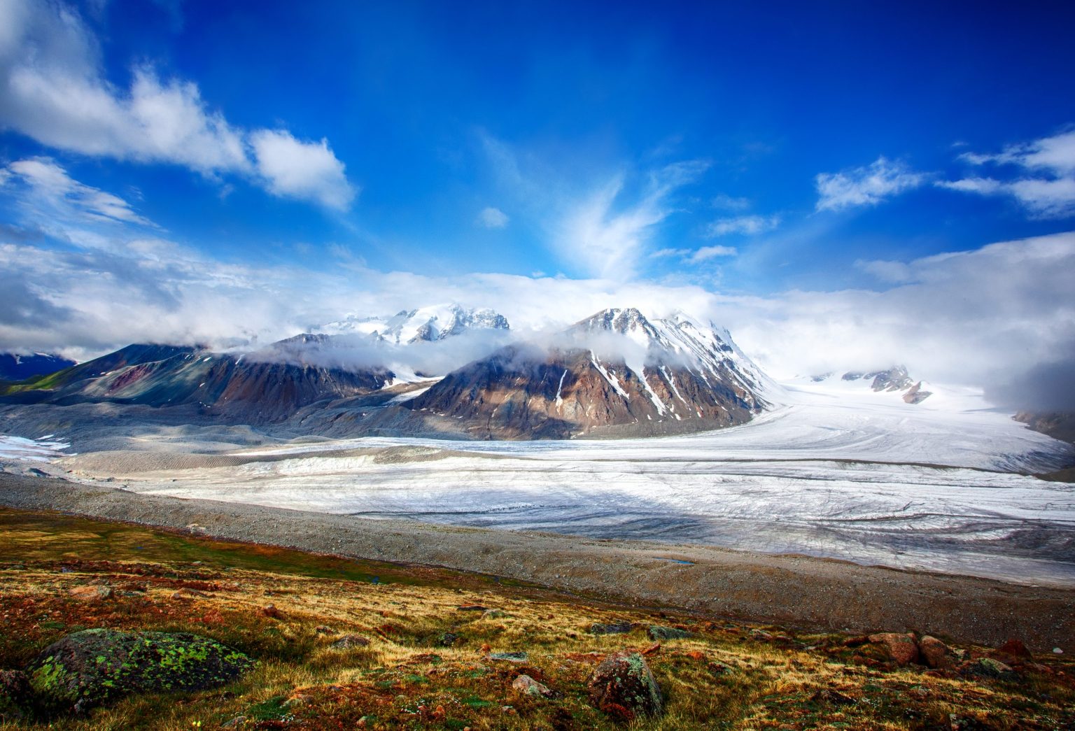 Glacier and snow peaks in the Altai mountains, western Mongolia