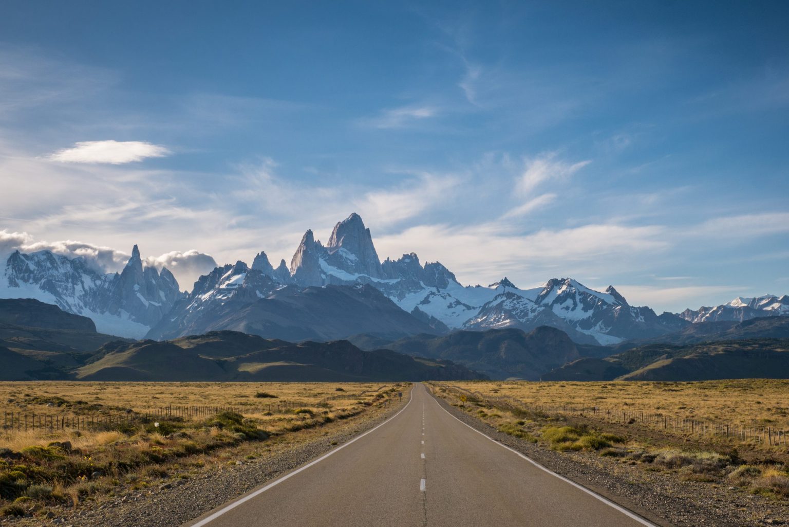 The road to El Chaltén leading towards Mount Fitz Roy, Patagonia