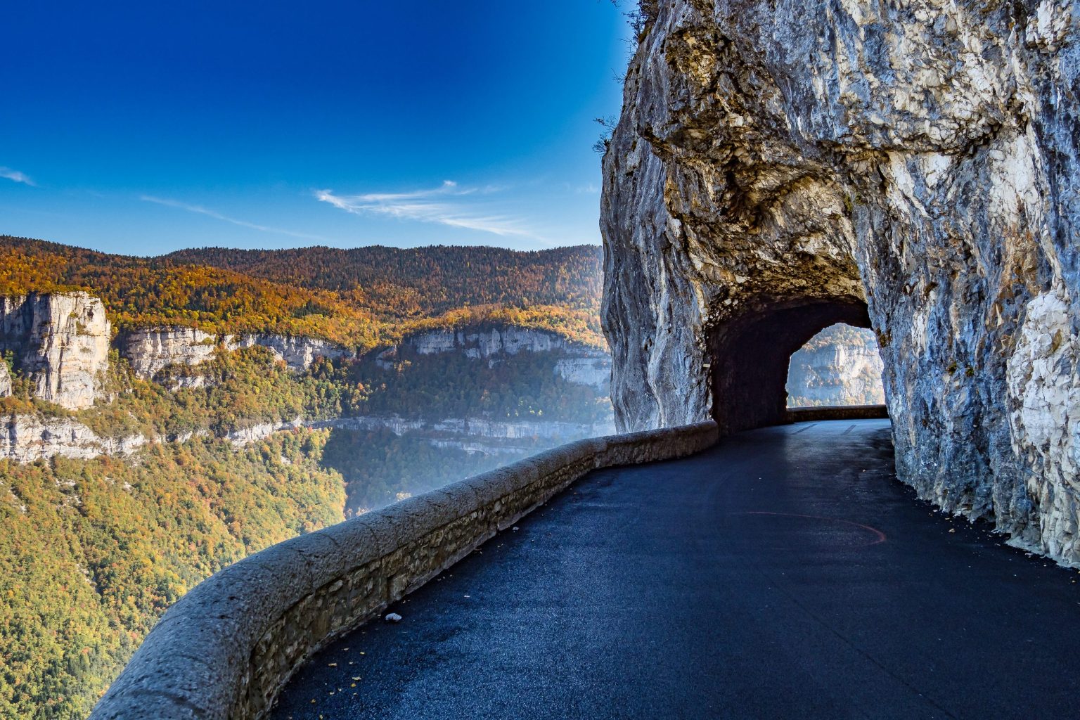 Rock tunnel on the Combe Laval road, Vercors