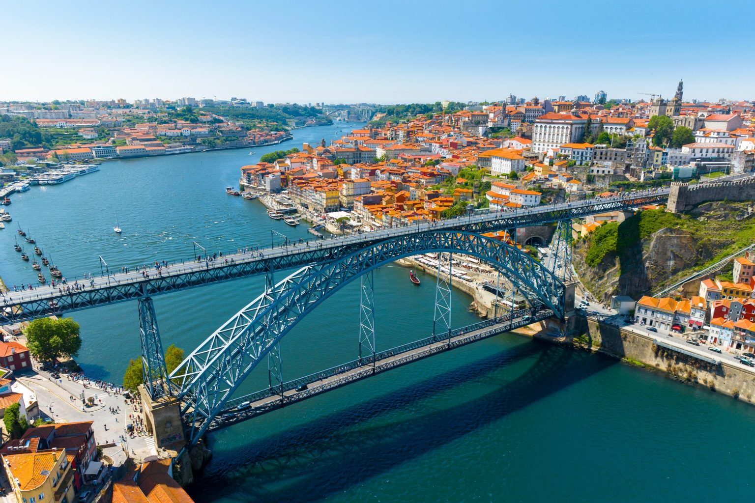 Dom Luis I bridge over the Douro in Porto